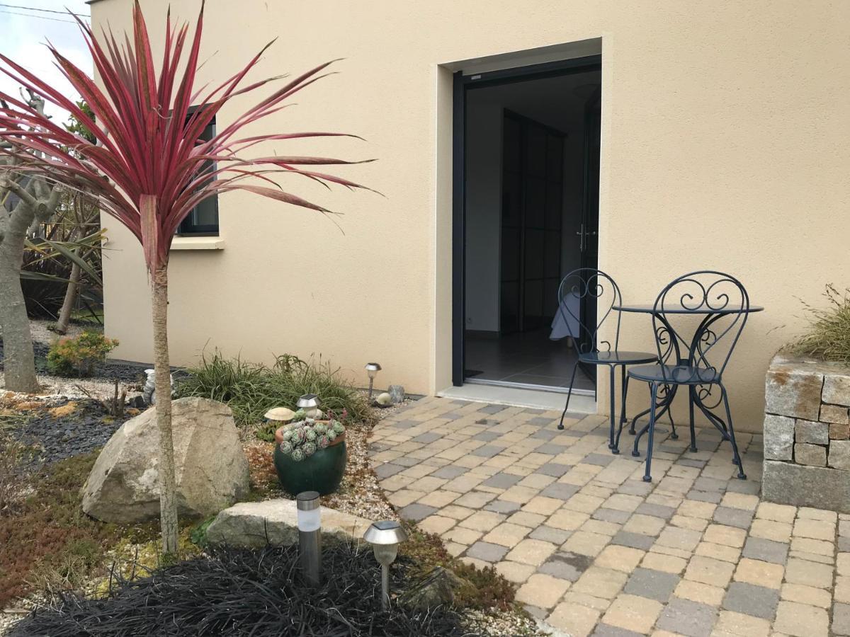 Les Sables Acomodação com café da manhã Santec Exterior foto